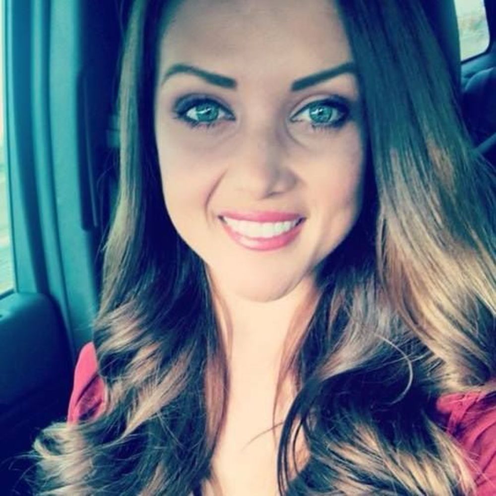 Meet your Posher, Caroline